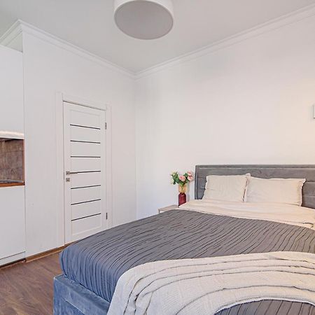 Welcoming Studio In Historic Vilnius With Free Parking By Urban Rent Apartment Luaran gambar