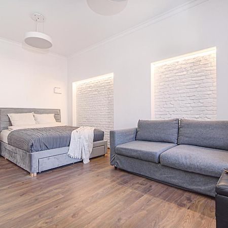 Welcoming Studio In Historic Vilnius With Free Parking By Urban Rent Apartment Luaran gambar